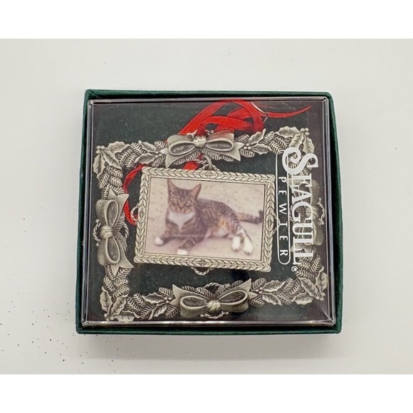 Seagull Pewter Other - Seagull Pewter Mini Raised Holly & Ribbon Ornament Picture Frame Holidays New